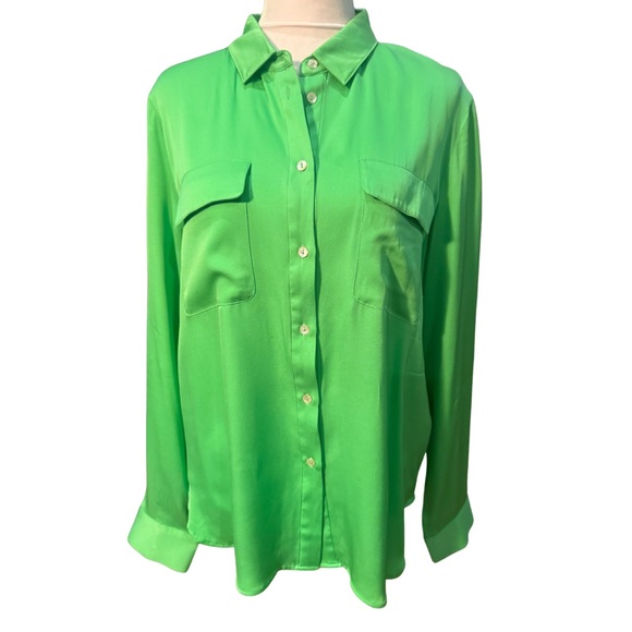 Green Silk Button Down Washable Blouse Small EUC Nouvelle Silk95five - Picture 5 of 10